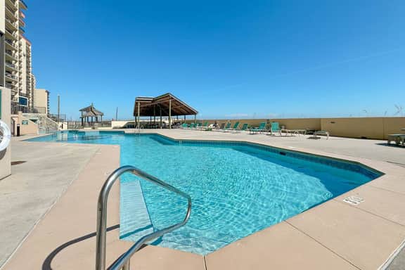 New! 2BR Beachfront*Panoramic Views*Pool*Hot Tub - Image 3