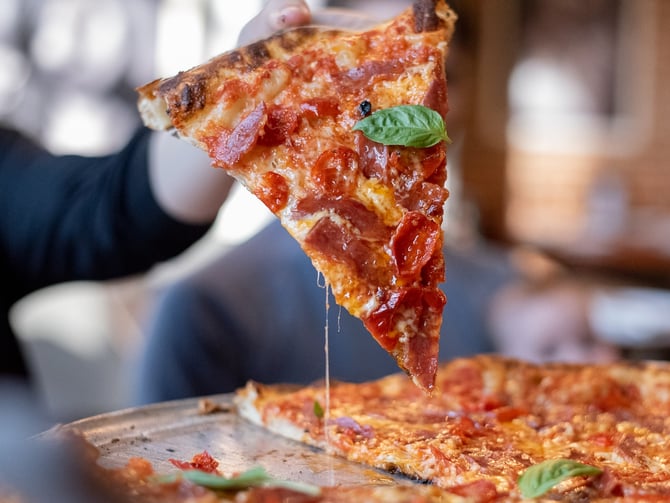 Deluca's Pizza